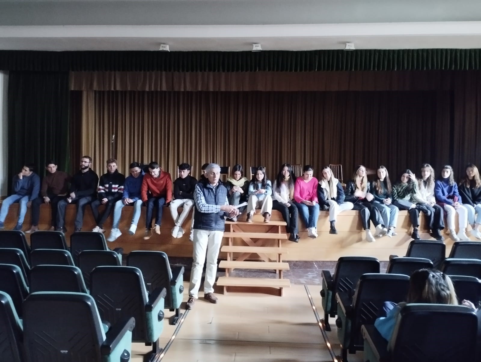 Charla AA 1