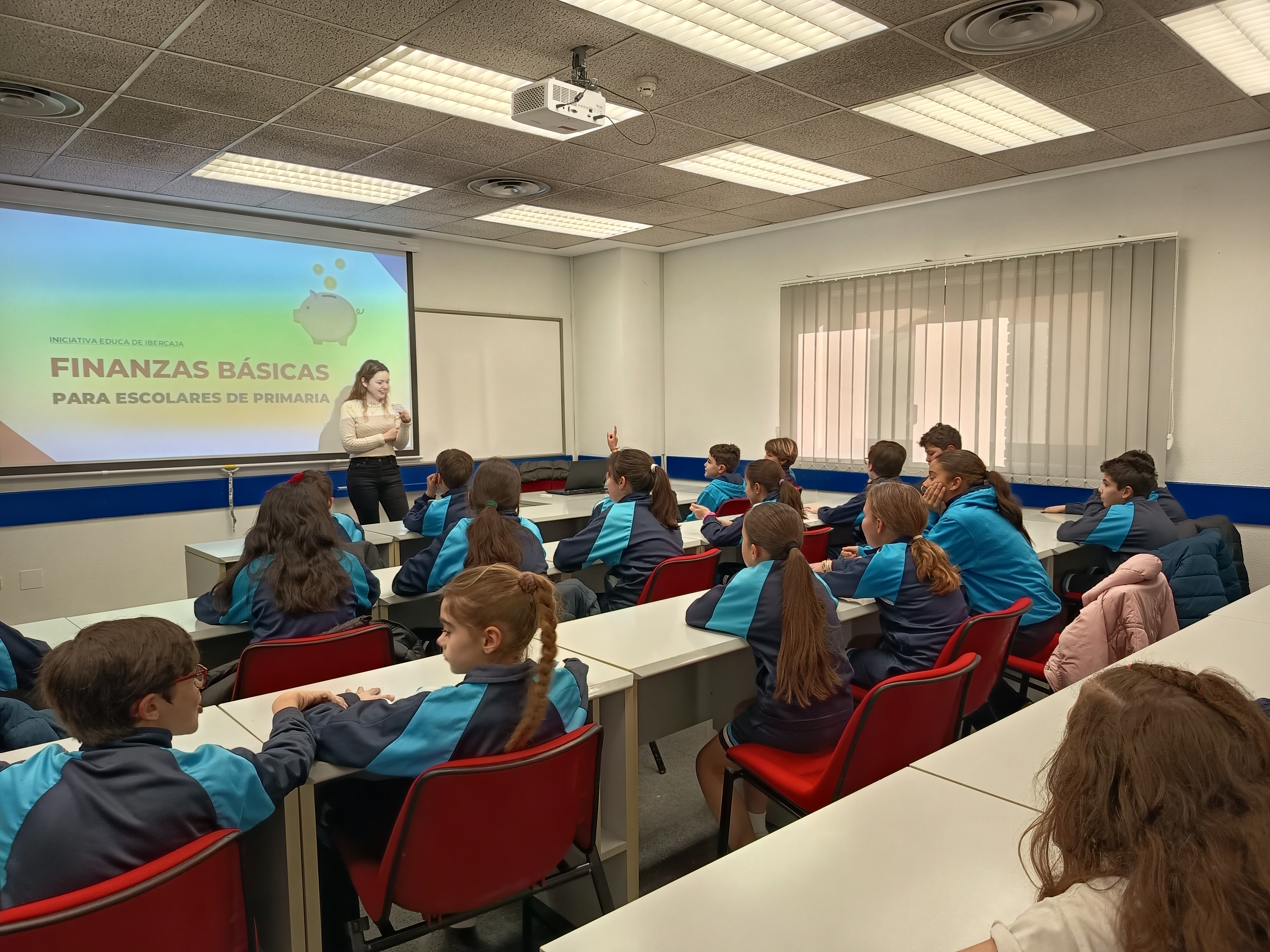 FINANZAS BÁSICAS PARA ESCOLARES